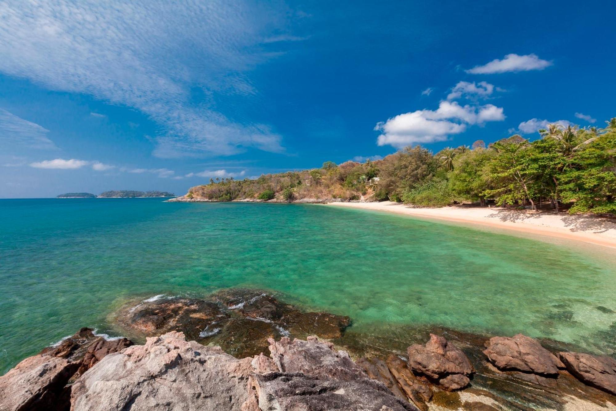 Baan Khunying - Secluded Phuket Beachfront Villa Rawai Екстериор снимка